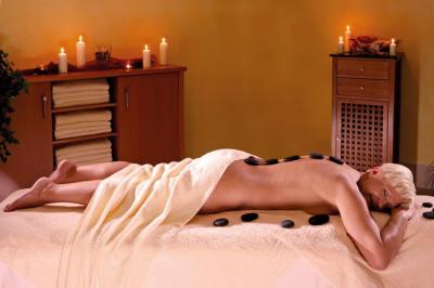Hot-Stone-Massage! 40 Min.